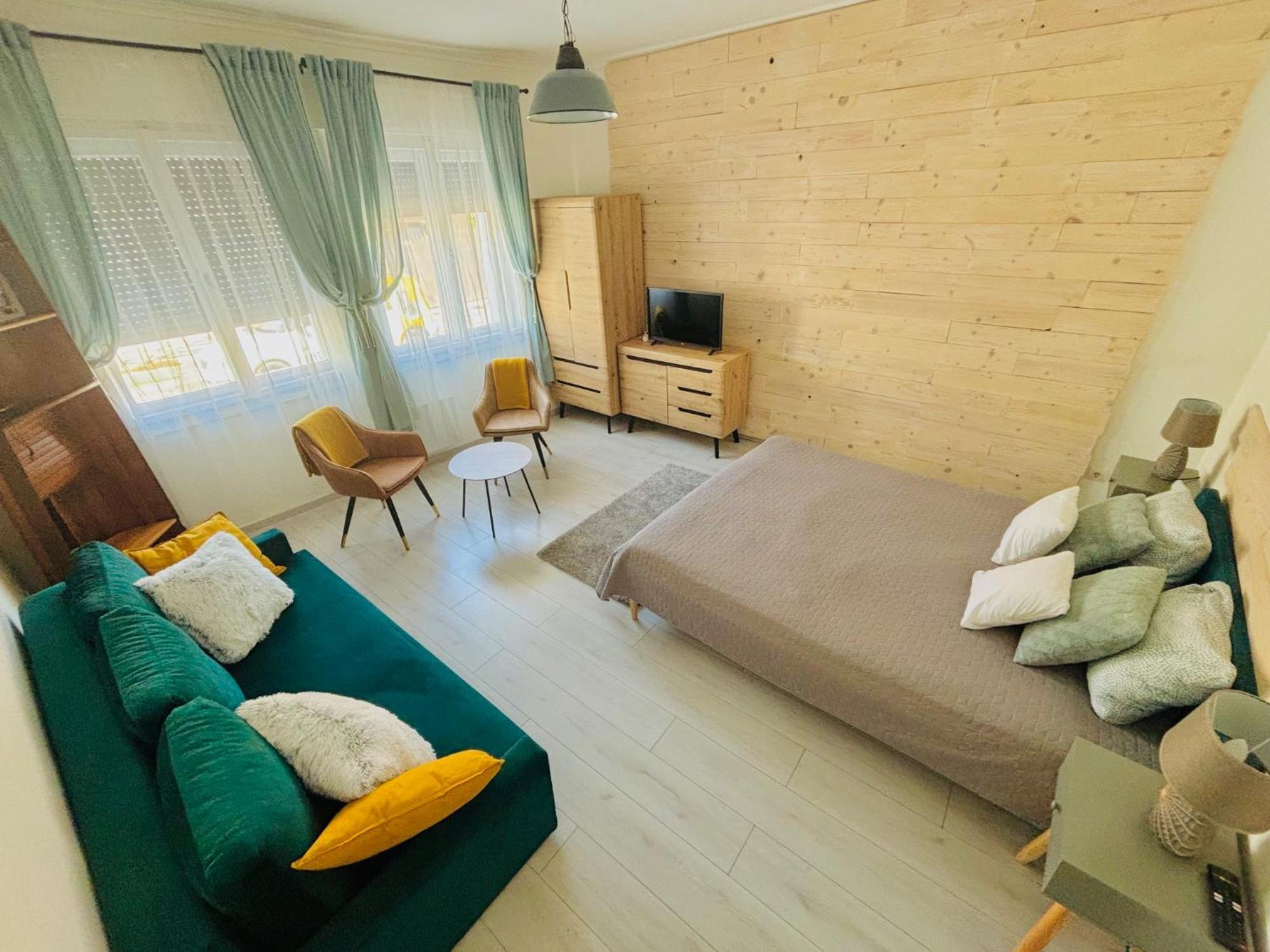 Peter Dock Boutique Villa Кестхей Экстерьер фото