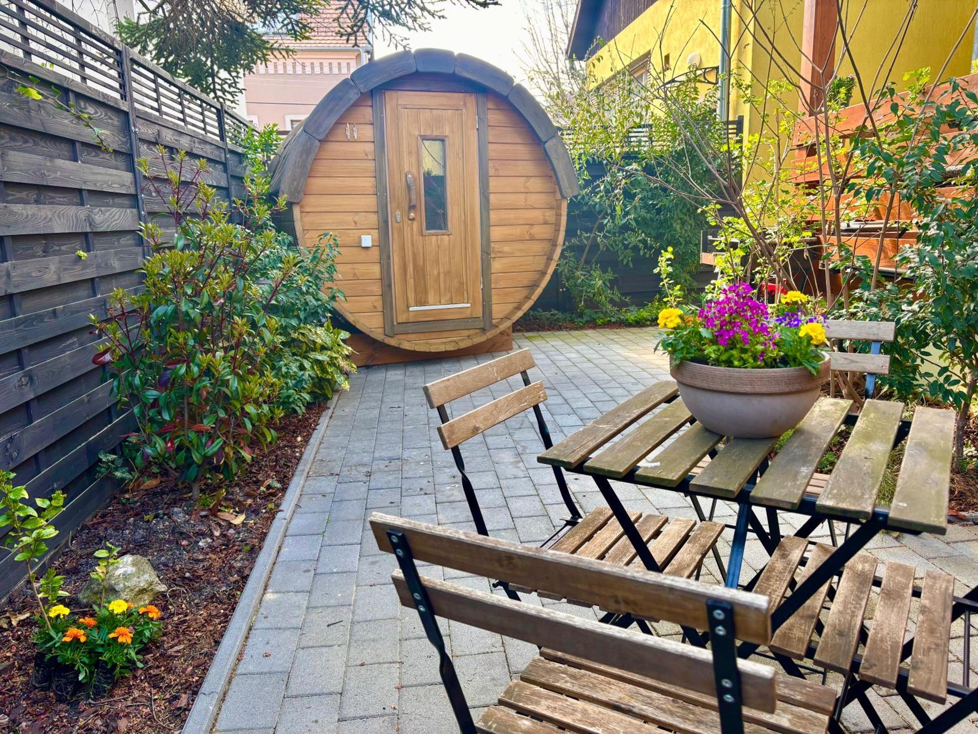 Peter Dock Boutique Villa Кестхей Экстерьер фото